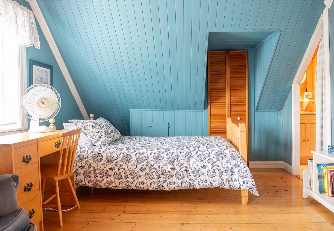 Bed & Cafe Petit Papillon Bed and Breakfast Grandes-Bergeronnes Buitenkant foto