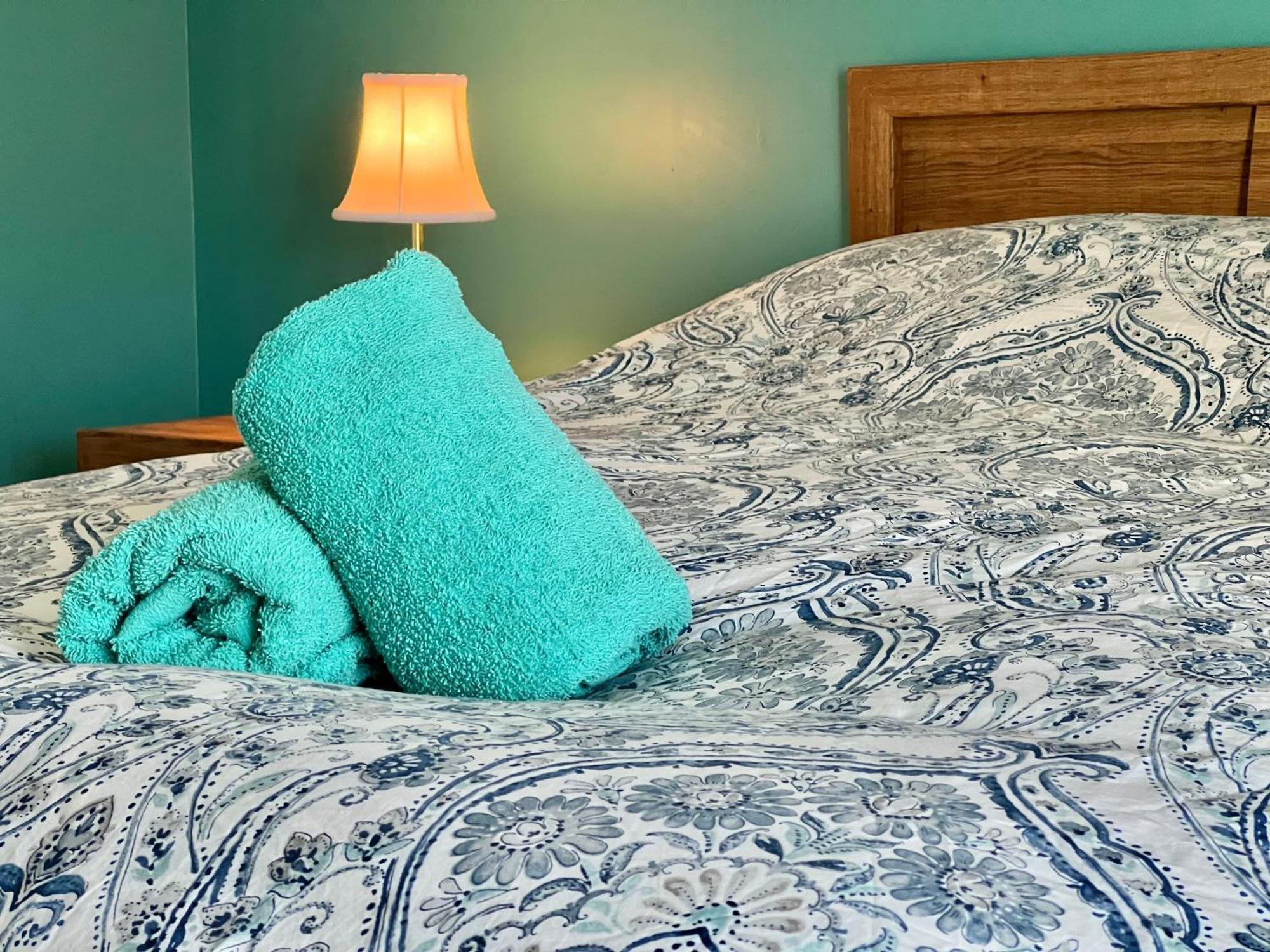 Bed & Cafe Petit Papillon Bed and Breakfast Grandes-Bergeronnes Buitenkant foto